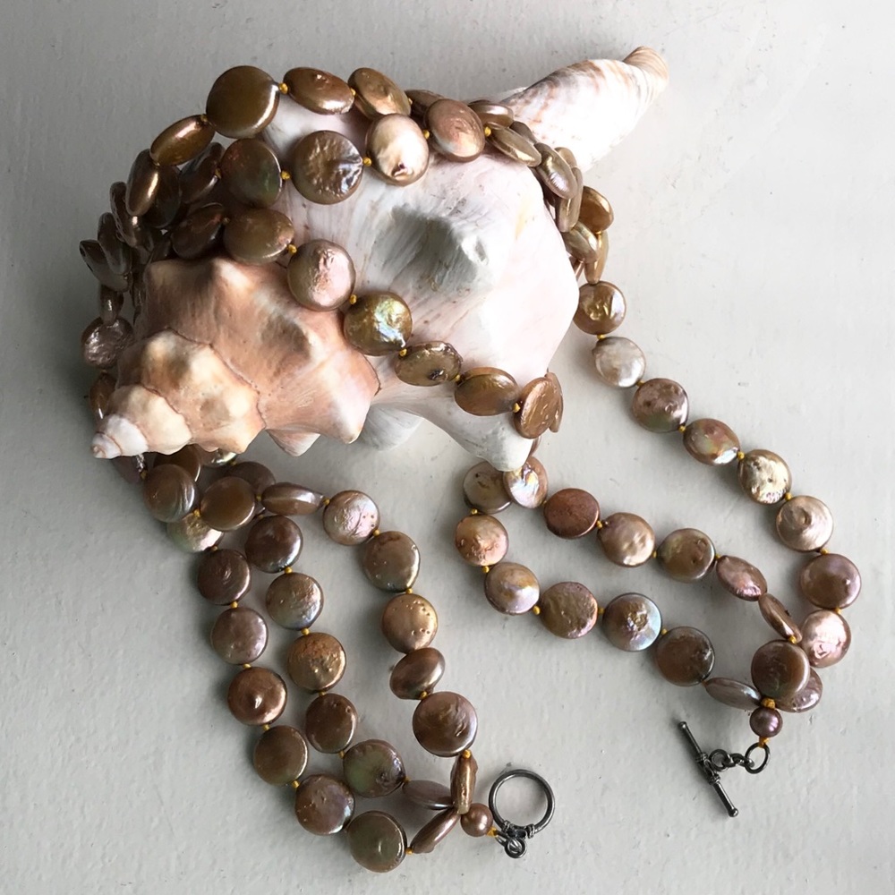 🍀 Three Strand Bronze Coin Pearl Necklace